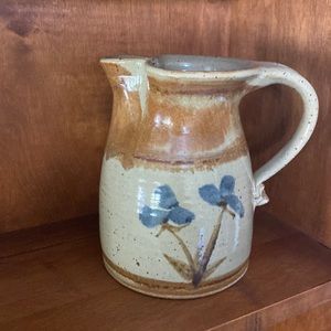 Yankee peddler pitcher farmhouse